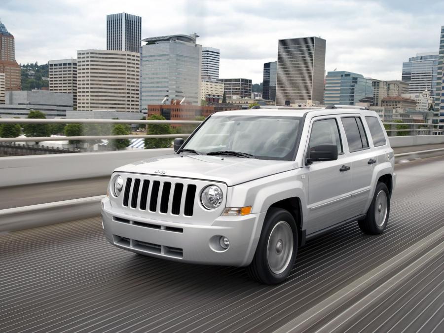  Jeep Patriot 2007 года  (EU) (фото 12 из 17)